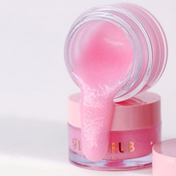 5. Bruna Tavares Lip Scrub